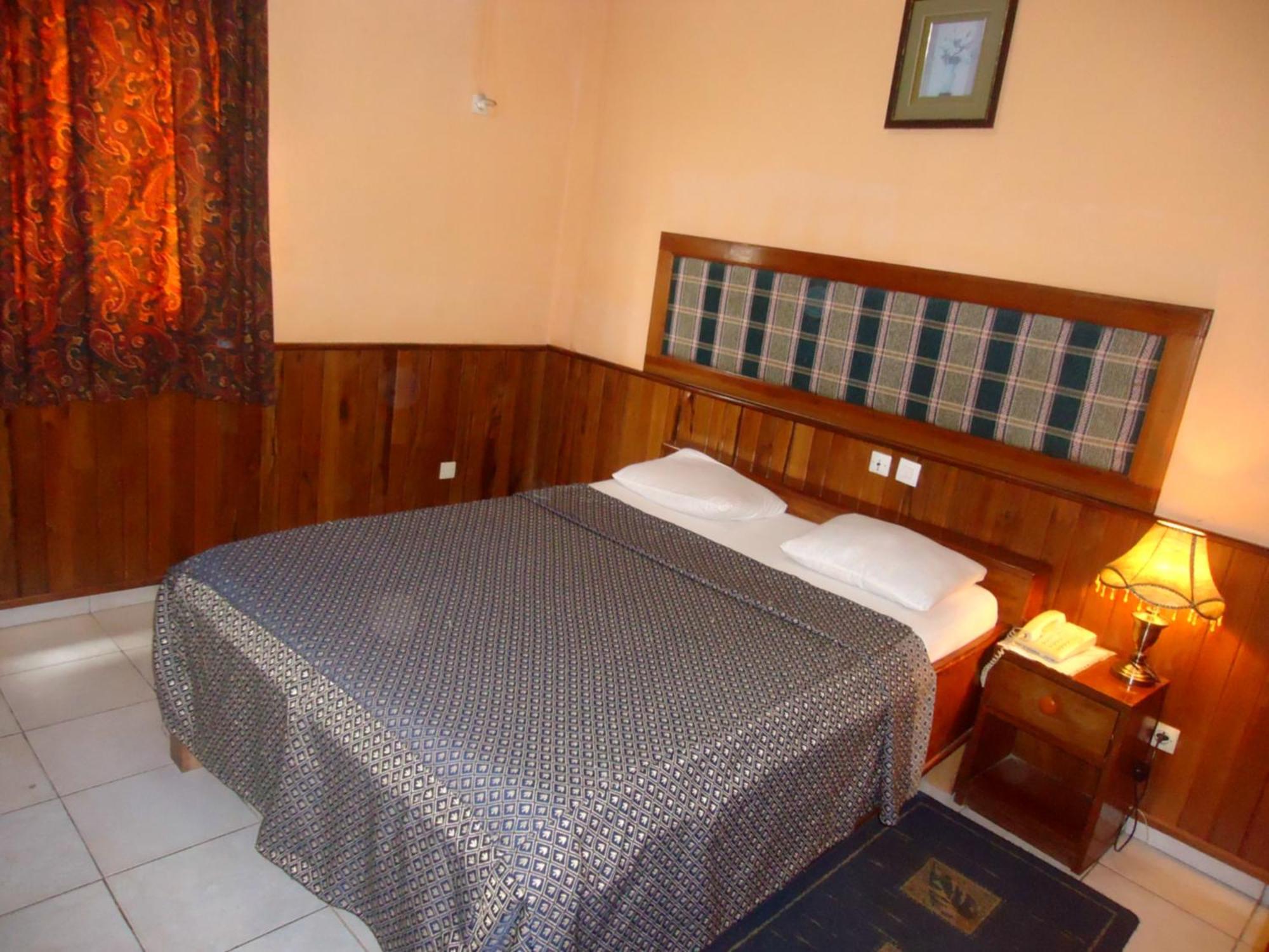 Hotel Saffana Douala Exterior photo