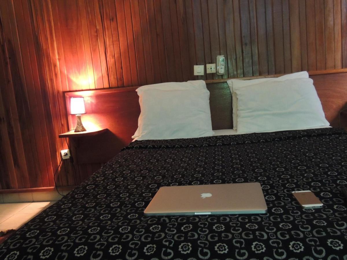 Hotel Saffana Douala Exterior photo
